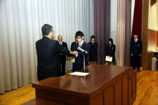 平成24年度前期生徒会役員認証式